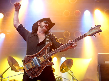 Lemmy Kilmister of Motorhead has used Rickenbacker 4001 and 4003 bass 