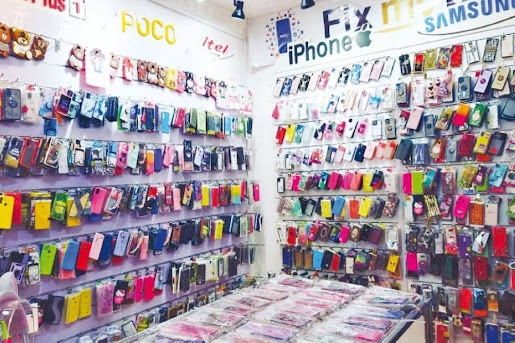 Feasibility study of a smart phone accessories store project;