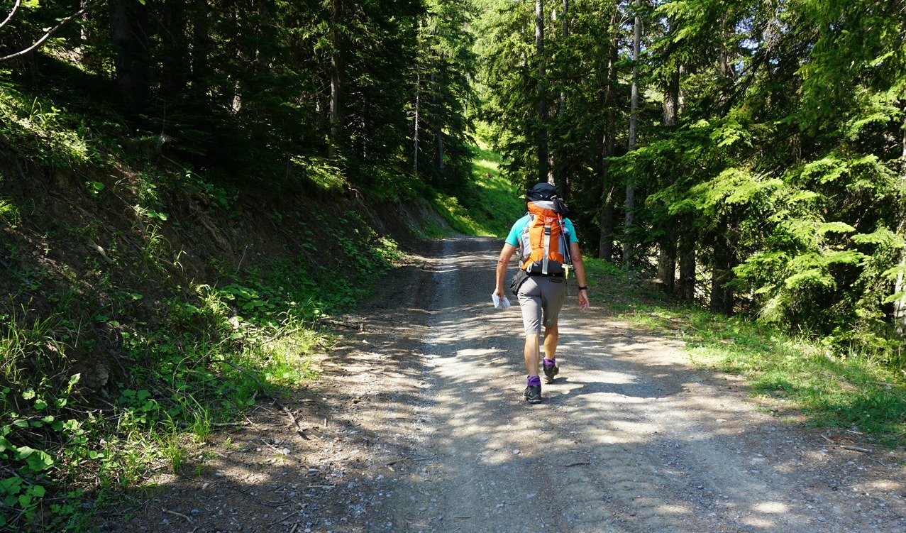 Ascending towards Cime de la Bercha