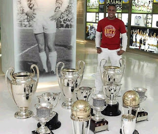 Roberto Carlos at the Santiago Bernabeu trophy room