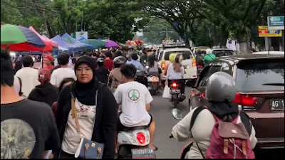 Video: Mengintip Pasar Takjil Jalan Soekarno-Hatta Kota Malang