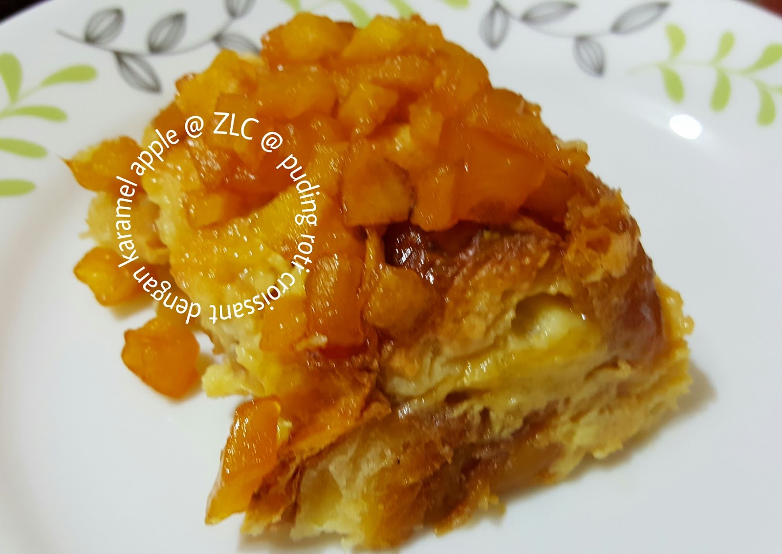 ZULFAZA LOVES COOKING: Puding roti croissant dengan 