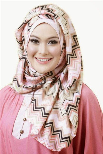 model hijab segi empat terbaru