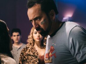 Nicolas Cage intimidando con la mirada