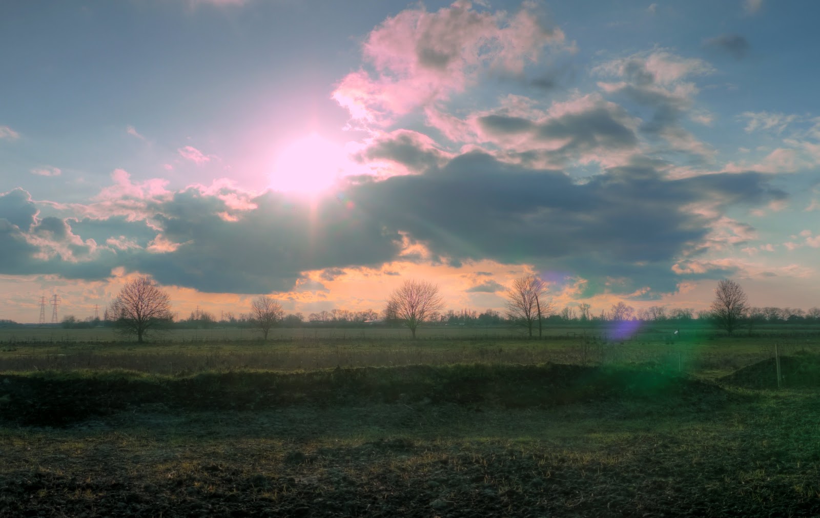 P1040756_57_58_59_60_61_62_tonemapped.jpg