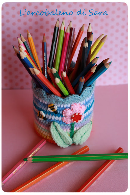 crochet penholder