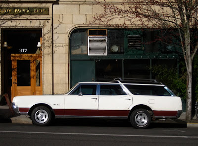 1967 oldsmobile vista cruiser