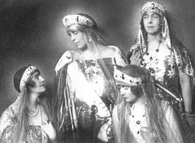 Marie de Roumanie avec une de ses soeurs et deux de ses filles