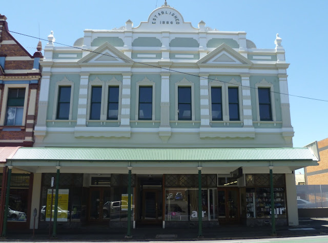 37 Russell St, previously known as H.G Wyeth's Hardware Store. Designed by James Marks and sons. Completed 1907