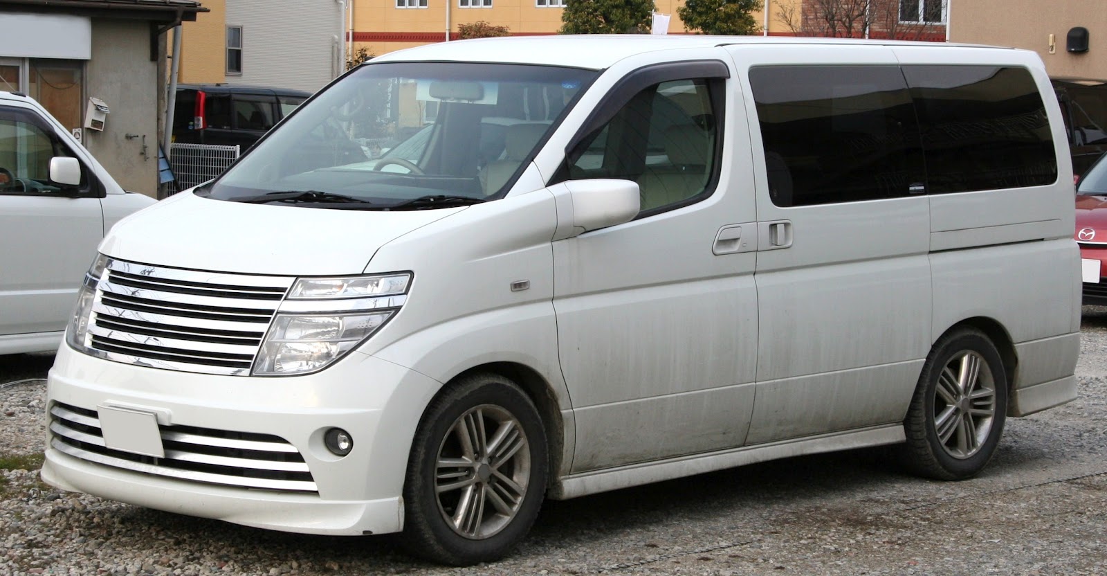 OTOMOTIF INDONESIA Harga Nissan Elgrand Bekas Tahun 2007 2008