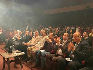 فريق التمثيل بأكاديمية طيبة يقدم عرضا مسرحياً مبهراً في مسابقة وزارة التعليم العالي