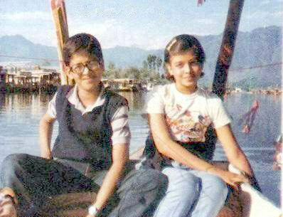 childhood photos of aishwarya rai with brother in Vacation