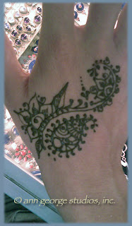 intricate henna tattoo small jewel