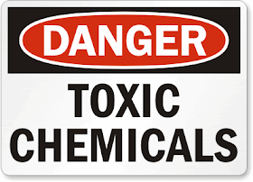 chemicals that damages the eyes