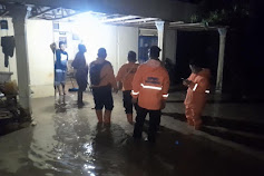 Banjir Bercampur Lumpur Terjang Desa Dander Bojonegoro