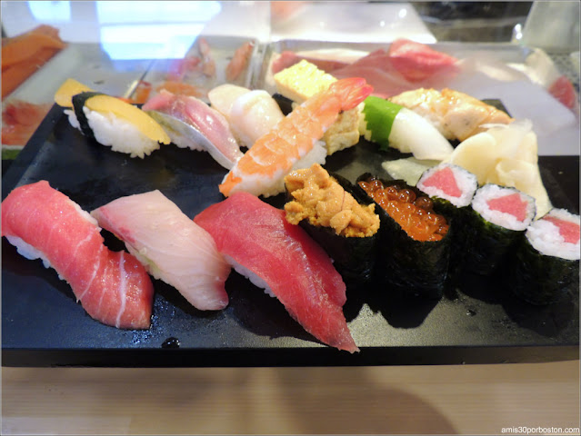 Sushi en el Tsukiji's Outer Market, Tokio