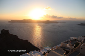 Things to See - Sunset from Vallais Villa, Imerovigli, Santorini