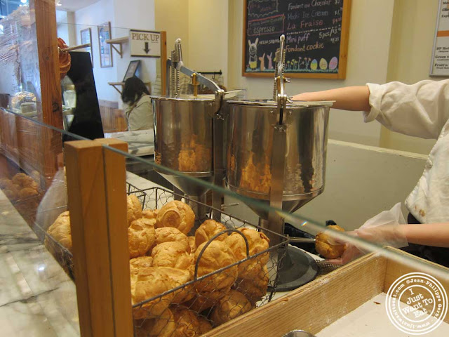 image of Beard Papa's cream puffs in NYC, New York