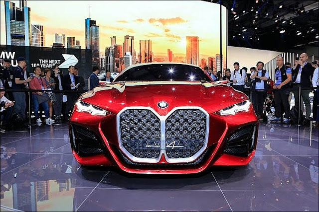 BMW Concept 4 nổi bật với lưới tản nhiệt cỡ lớn cũng là đặc điểm gây tranh luận khi ra mắt ở Frankfurt