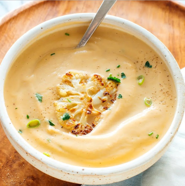 Creamy Roasted Cauliflower Soup #vegan #comfortfood