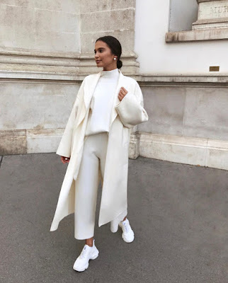 white knitt suit for winter and autumn season we can wear it everyday