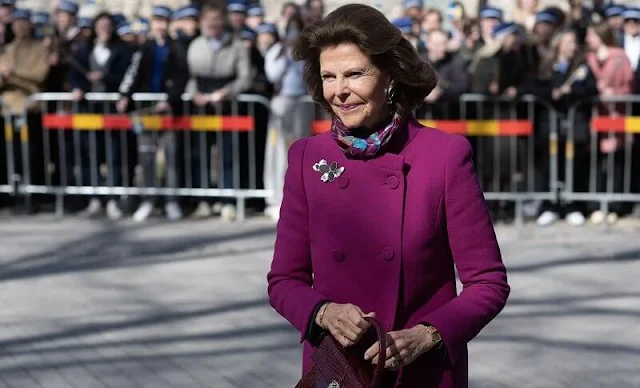 Queen Silvia wore a red purple wool coat. Diamond tiara. The Gustav Adolf Grammar School in Tallinn