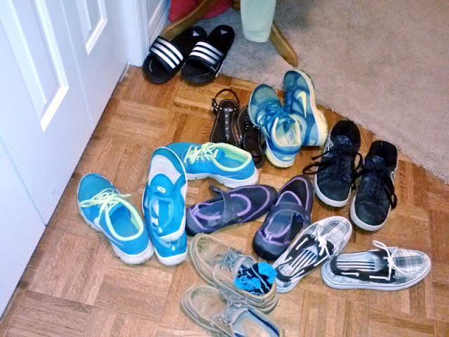 weekly,chore,prompt,organizing,shoes