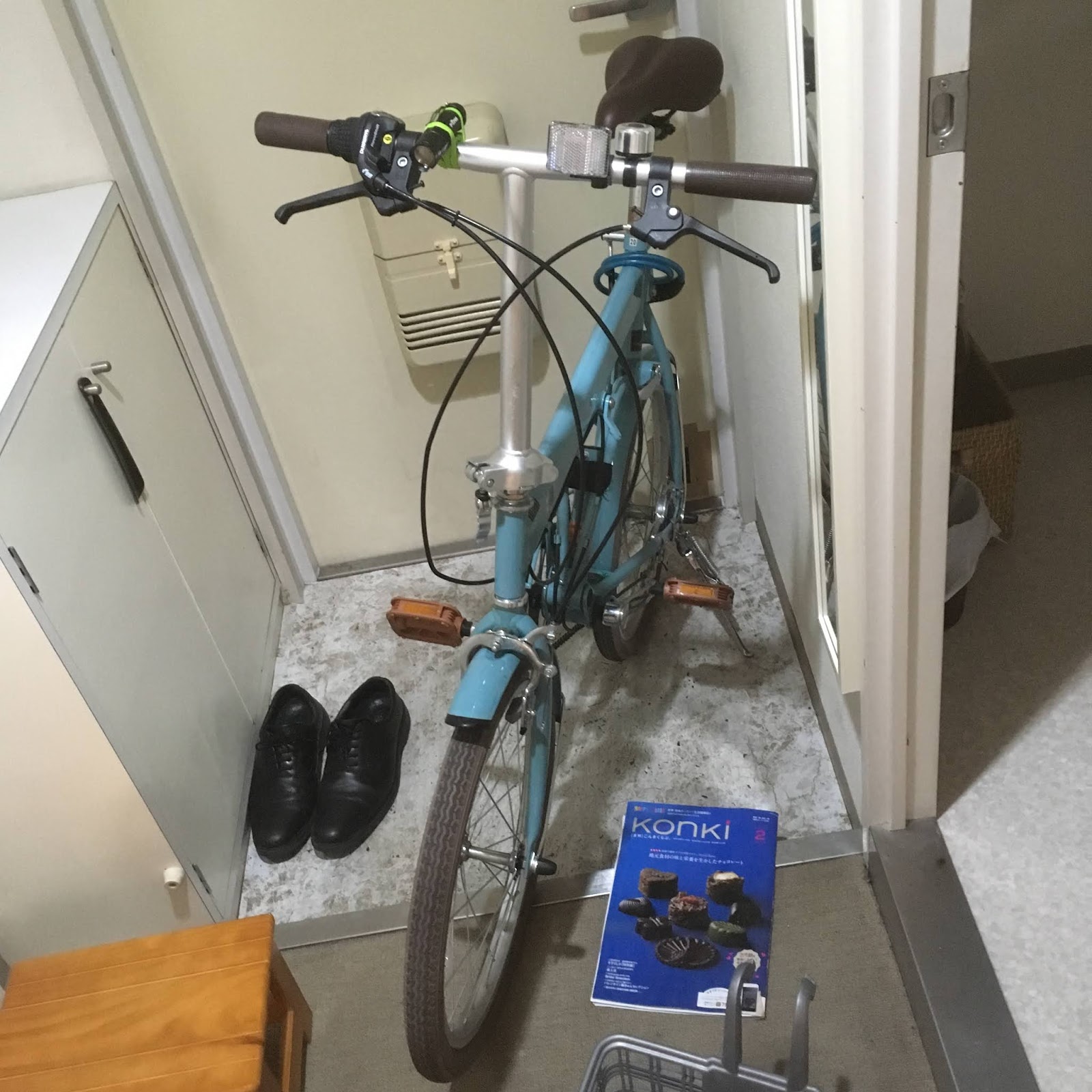 中古住宅を買って直して住む 雑感 折りたたみ自転車に簡単に着脱できる前カゴはないか