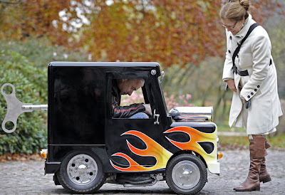 Britain heads the world's smallest car street of Germany