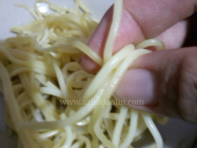 Resepi Spaghetti Ayam Carbonara Cheese Berherba - Azlinda 