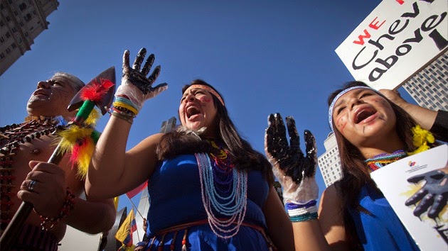 Acusan al gerente de Chevron de delitos de lesa humanidad en La Haya 