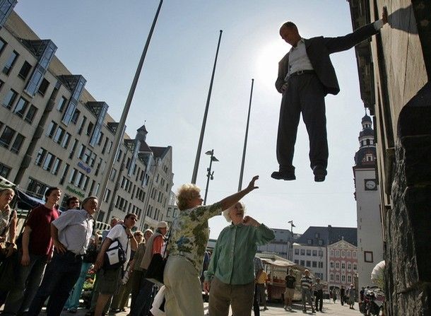 Johan Lorbeer - a German street performer