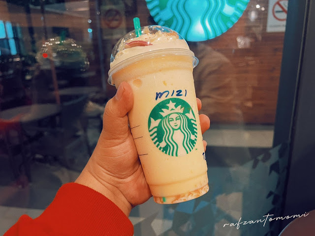 Menu Summer Pleasures Starbucks 2022 - Seaside Macadamia White Chocolate Frappuccino dan Mango on the Beach Frappuccino