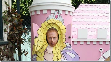 t1larg.modern.princess.house