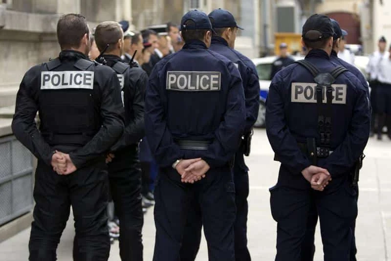 لوفيجارو: السلطات الفرنسية تجمد 25 مليون يورو من أموال الإخوان المسلمين