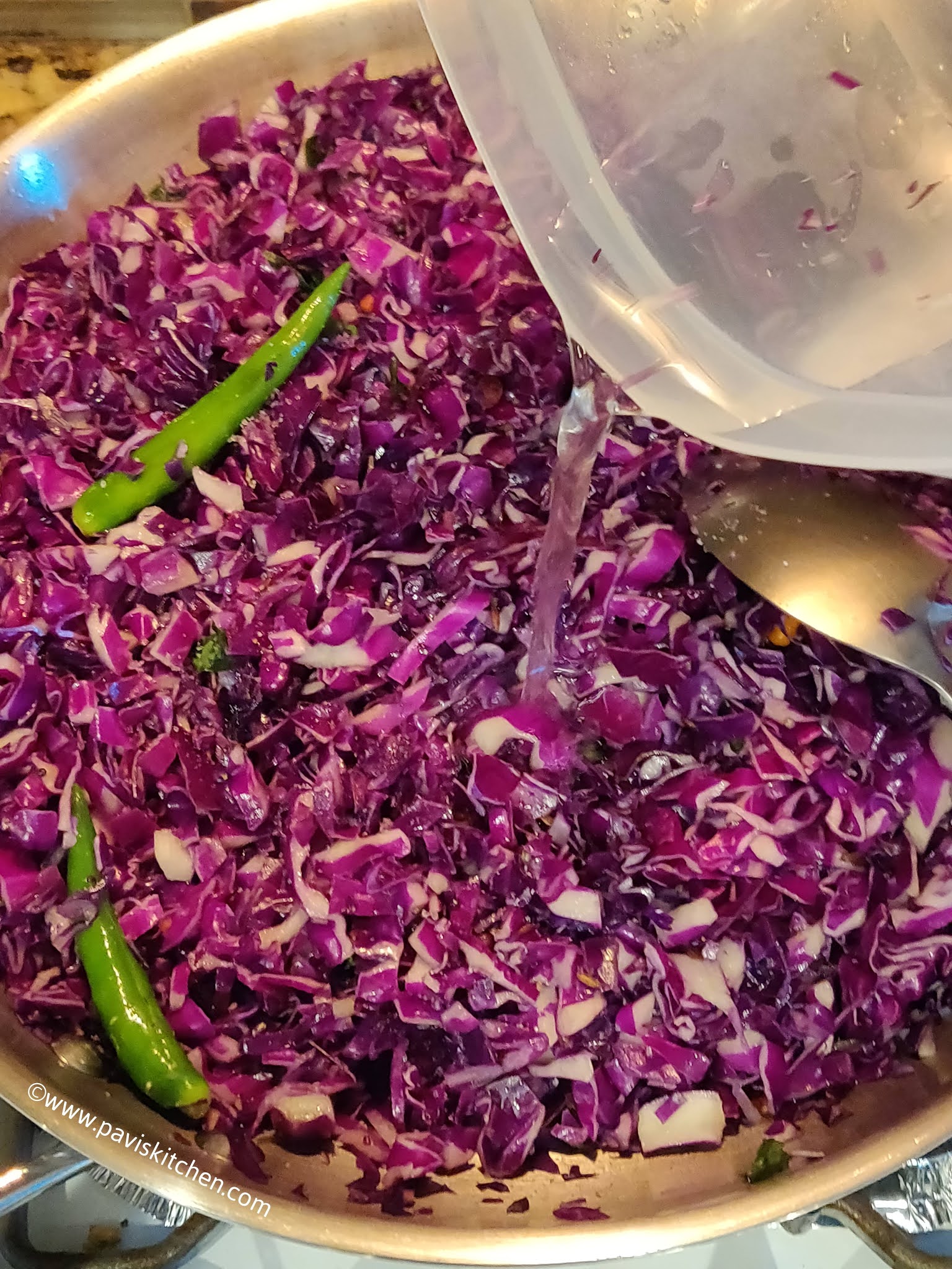 Red cabbage curry recipe | Indian red cabbage poriyal | purple cabbage poriyal recipe