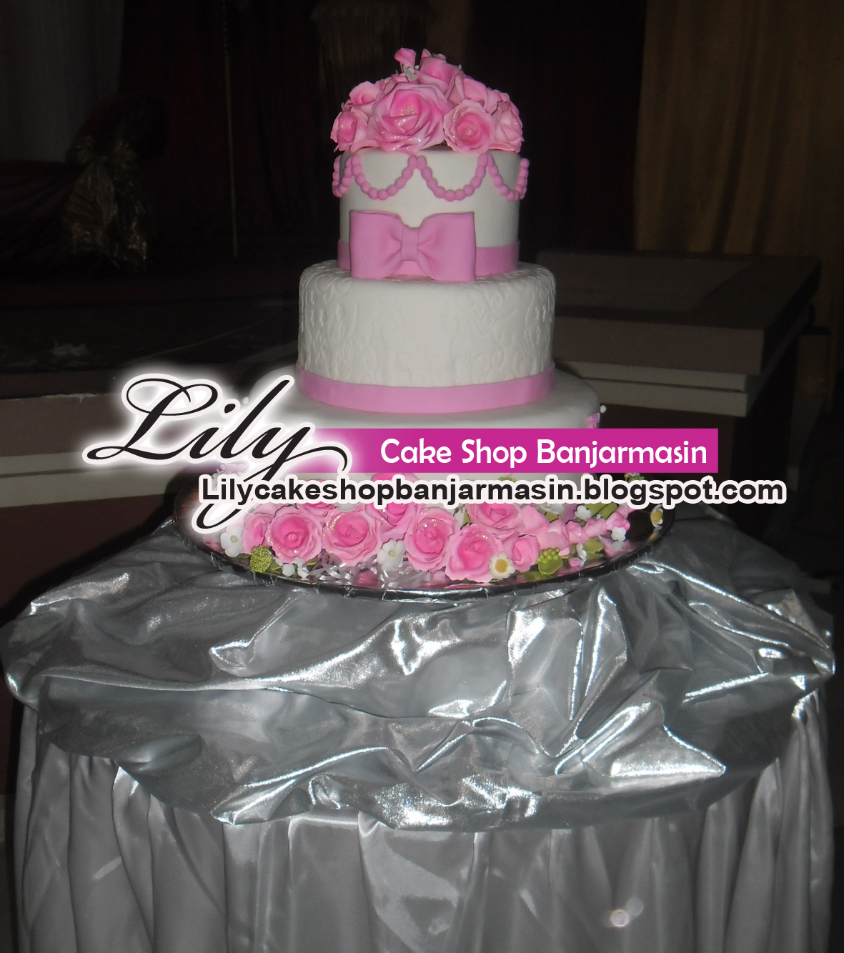 Lily Cake Shop Banjarmasin WEDDING CAKE KUE  PENGANTIN 