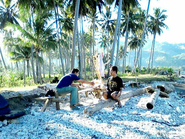 pantai kalorang malunda majene