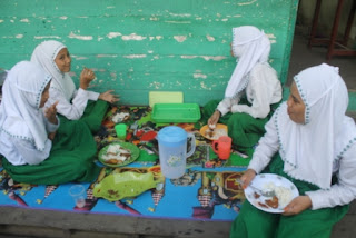 Bemasakan Sebelum Pengukuhan Kelas VI Tahun Pelajaran 2015/2016