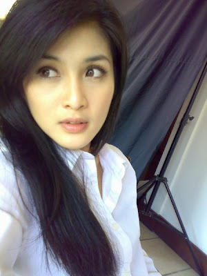 Indonesia Actress: Sandra Dewi