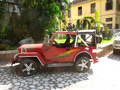 Myanmar jeep at 38th street