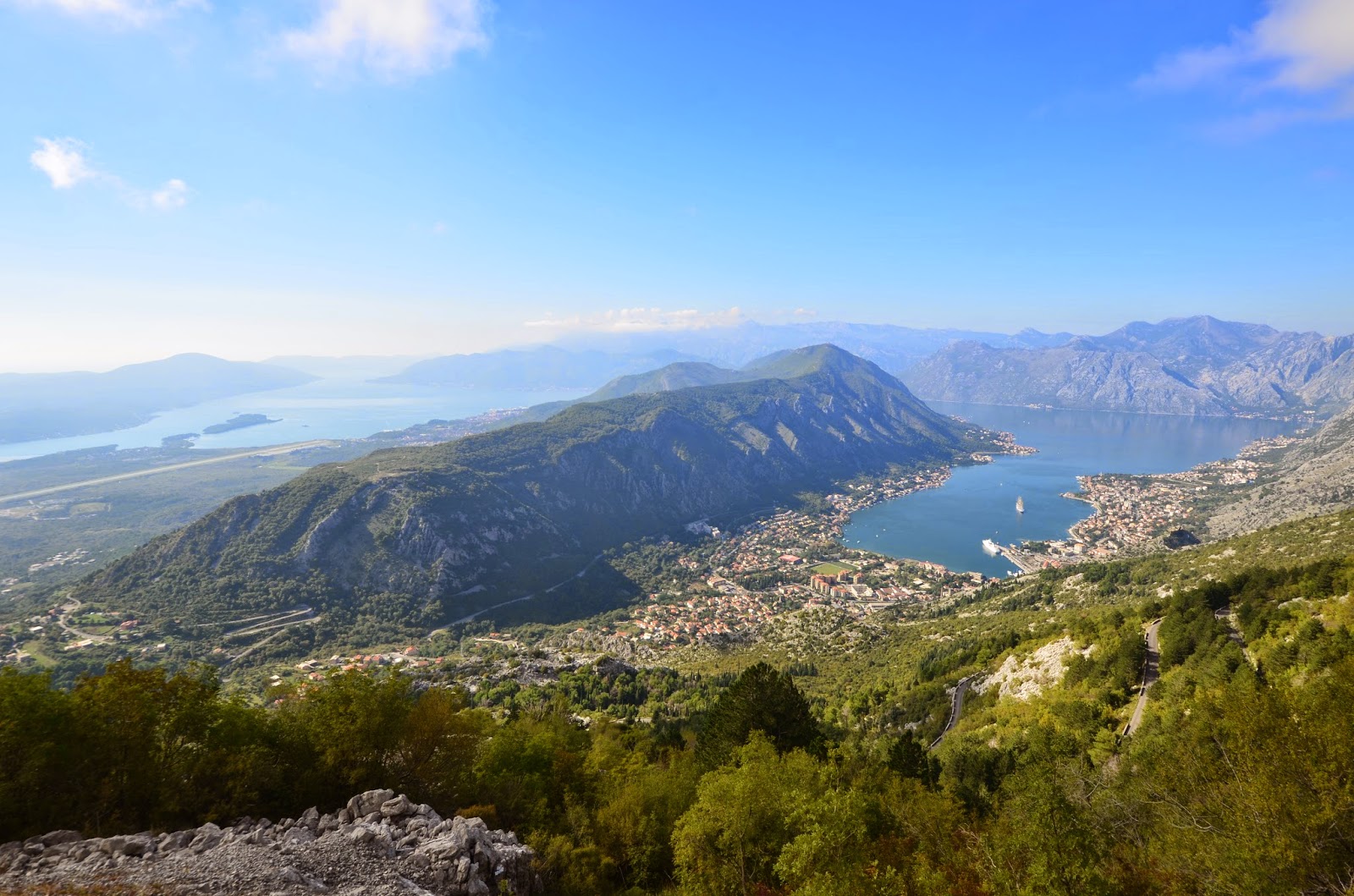 Monténégro, Bouches du Kotor, Serpentine, Ostrog, Skadar, Canoe, Sveti Stefan, Perast, Njegos, Podgorica, Budva, Cetinje