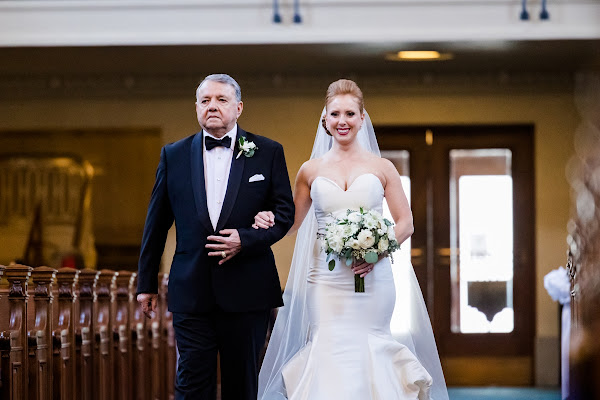 Annapolis MD Wedding at Naval Academy Chapel and Severn Inn by Heather Ryan Photography