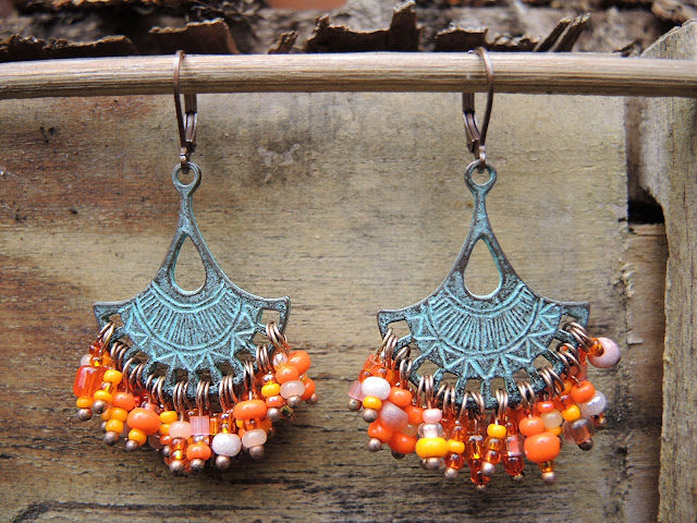 DIY overdadige oranje bellen/excessive orange earrings