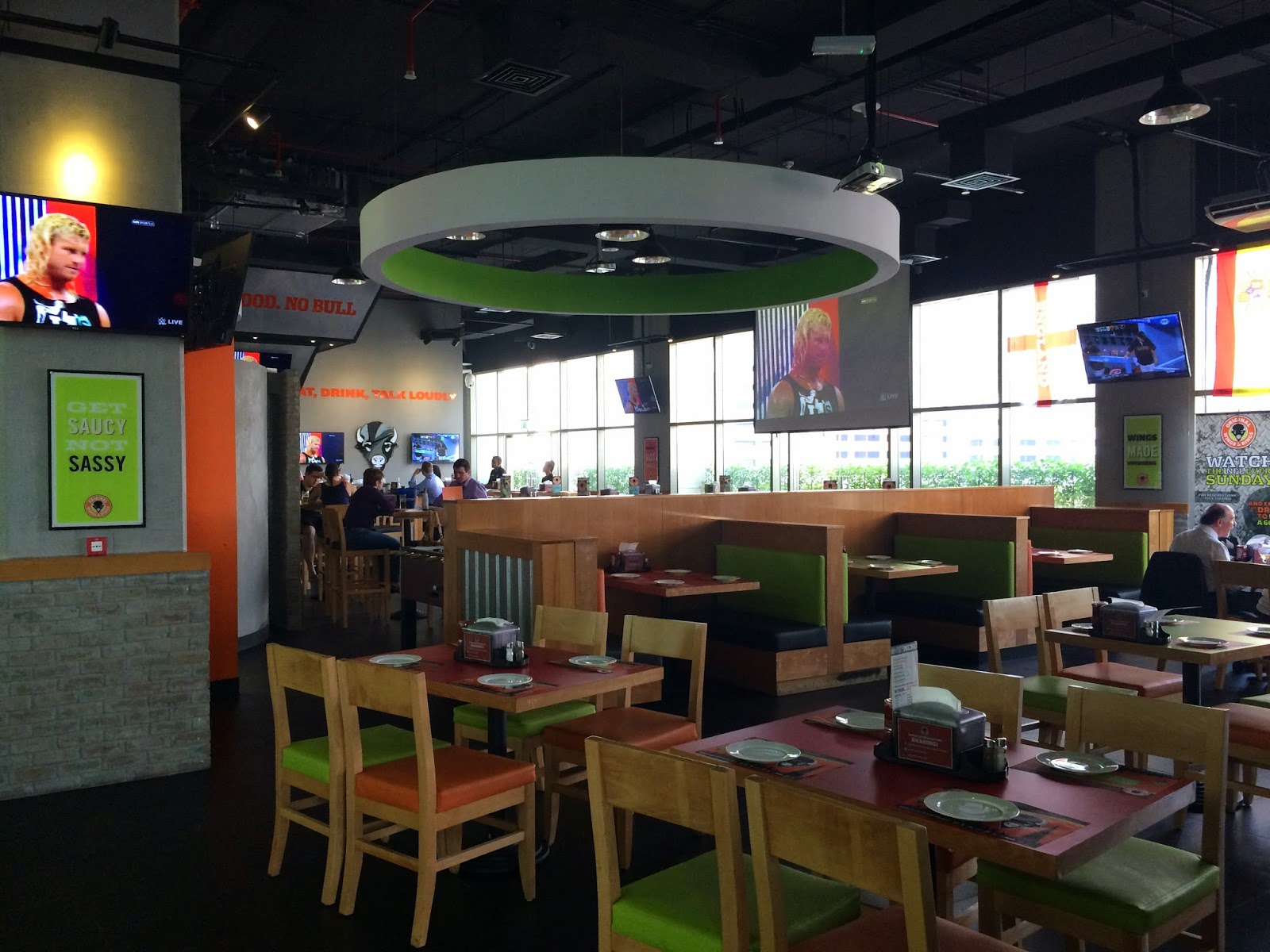 Friday Brunch at Original Wings and Rings | Lady & her Sweet Escapes