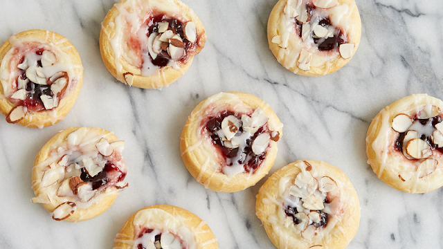 Easy Apricot Cream Cheese Danish