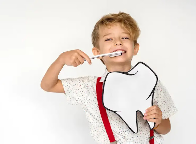 Tips for Choosing a Toothbrush and Toothpaste for Children