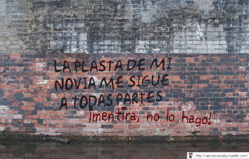 Pintada callejera. HUMOR GRAFICO. NOVIA MUY PESADA