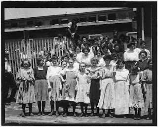 Child laborers at American Tobacco Company in Wilmington, Delaware, 1910, photo by Lewis Hine