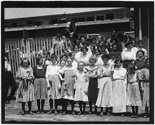 Child laborers at American Tobacco Company in Wilmington, Delaware, 1910, photo by Lewis Hine